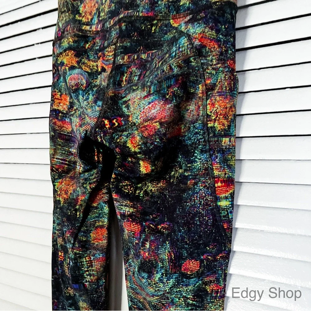 lululemon athletica | Fast and Free Tight 25" *Non-Reflective Nulux Glitch - Picture 4 of 8